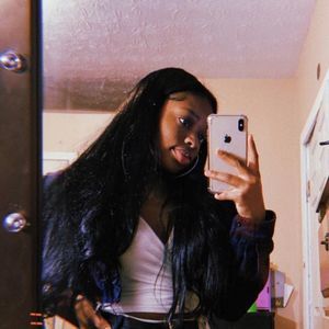 Meet your Posher, Nesia